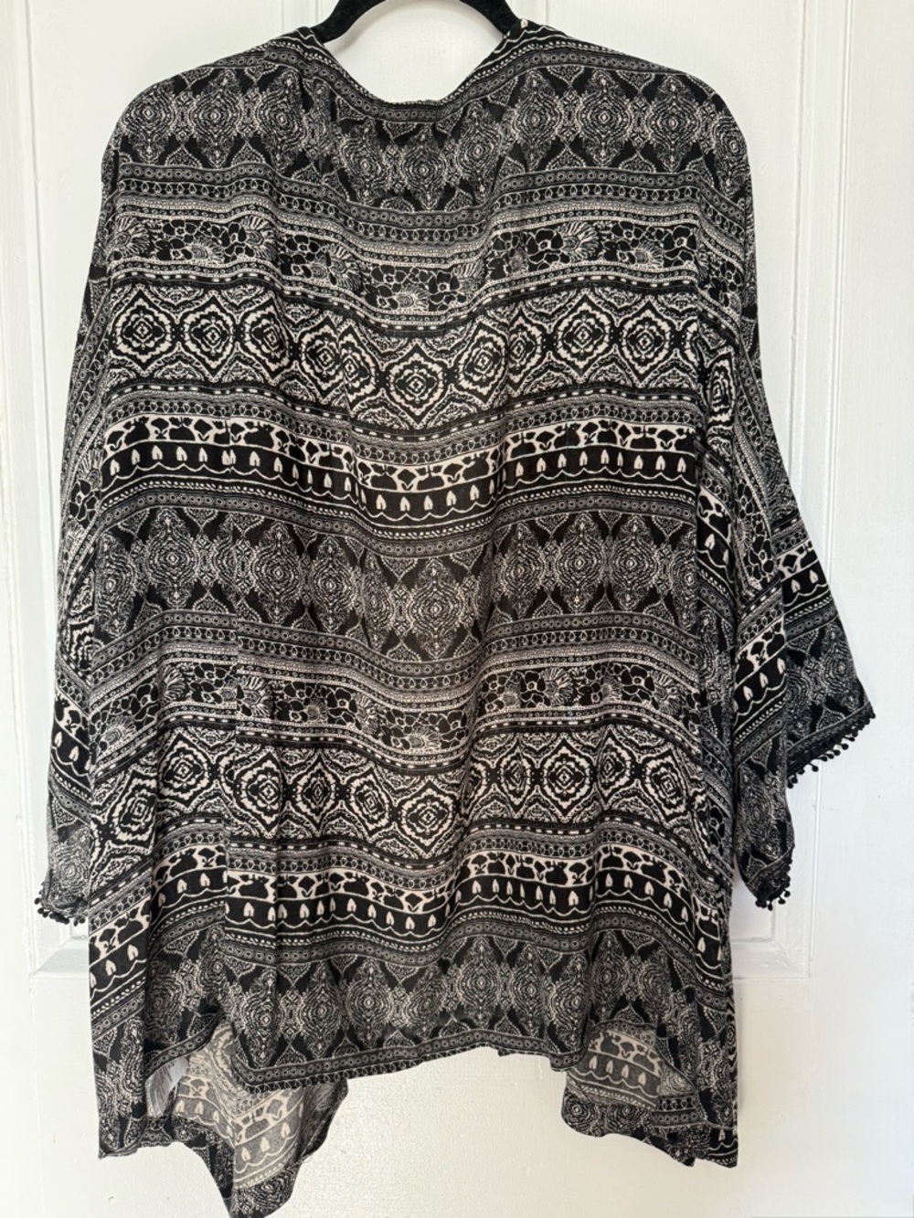 American Eagle Black/Cream Open Front Kimono - Size L/XL - Picture 3 of 8